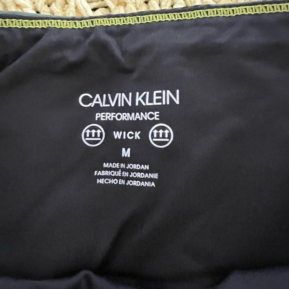 Calvin Klein Camo Capris - Picture 3 of 5